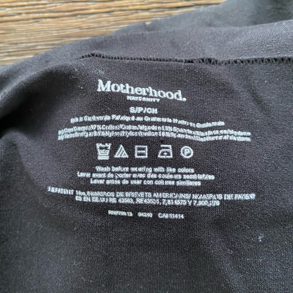 Motherhood Maternity Stretch Crop Belly Leggings - Picture 9 of 9